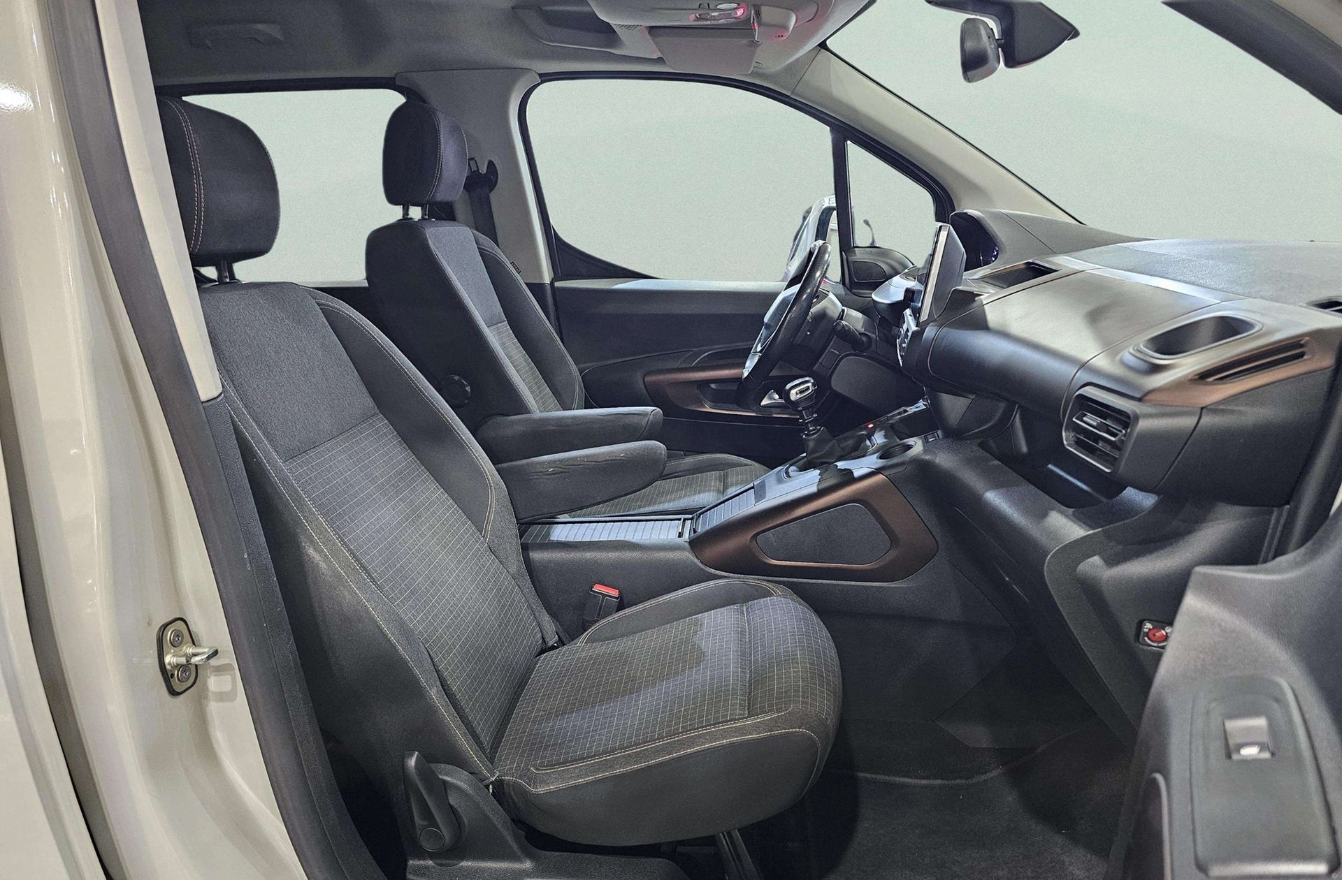 Peugeot Rifter PureTech 110 GT Line Standard - foto 18