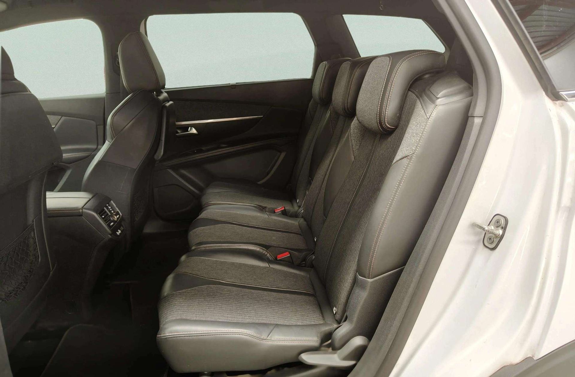 Peugeot 5008 1.2L PureTech GT Line 7 plazas - foto 16
