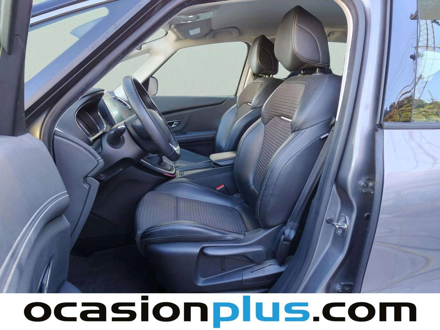 Foto asientos delanteros Renault Grand Scénic Renault Grand Scenic Zen TCe (140 CV) GPF 7 Plazas