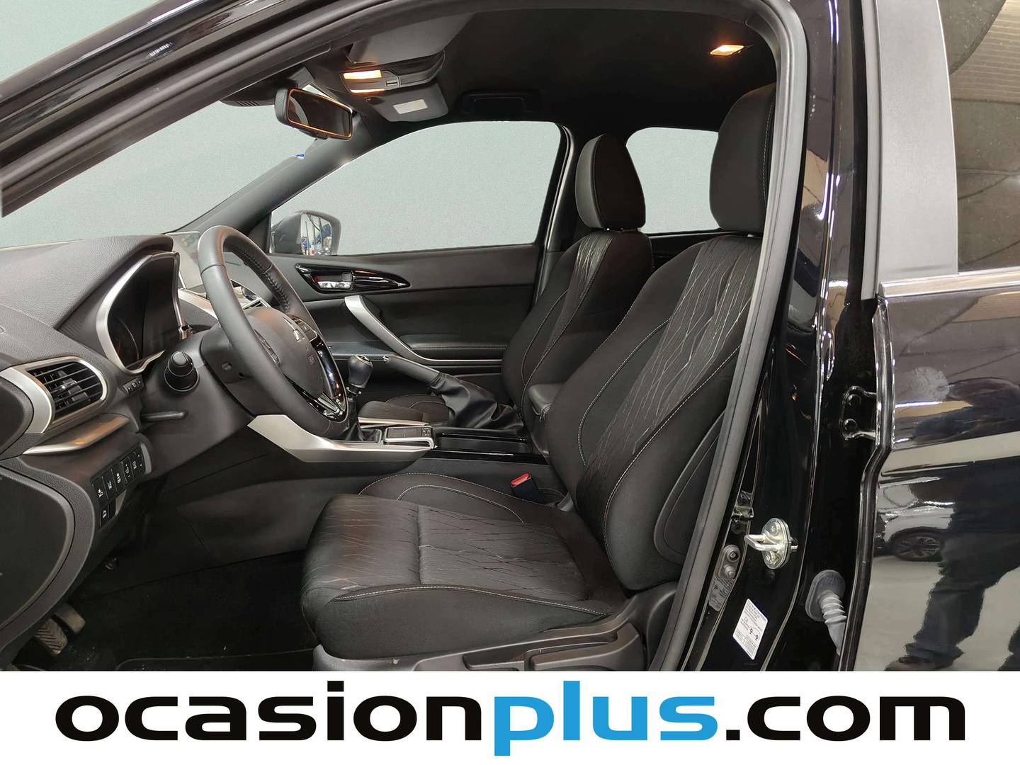 Foto asientos delanteros Mitsubishi Eclipse Cross Mitsubishi Eclipse Cross 150T Motion 2WD (163 CV)