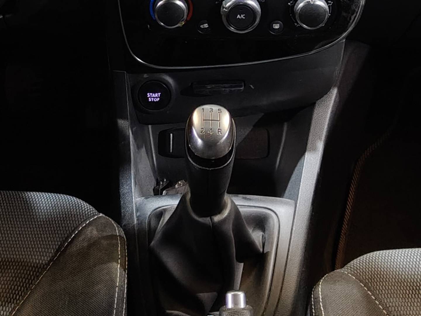 Foto Renault Clio Renault Clio Life Energy dCi (75 CV)