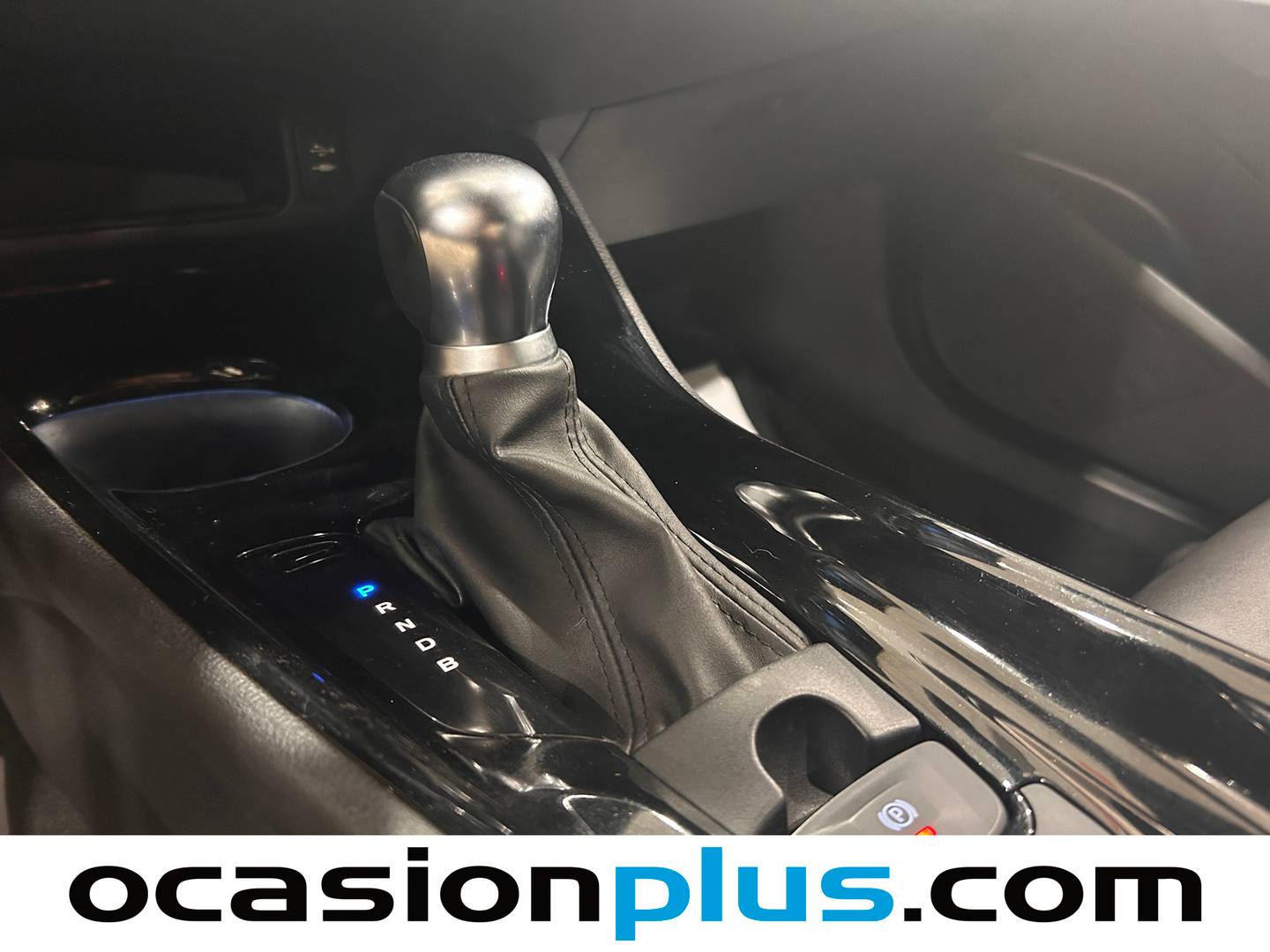 Toyota C-HR Toyota C-HR 1.8 125H Style Plus (122 CV) de segunda mano