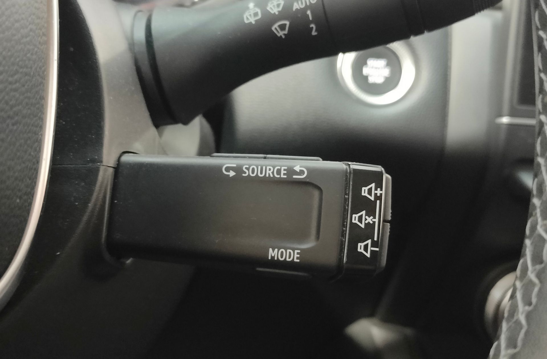 Renault Captur Techno TCe - foto 30