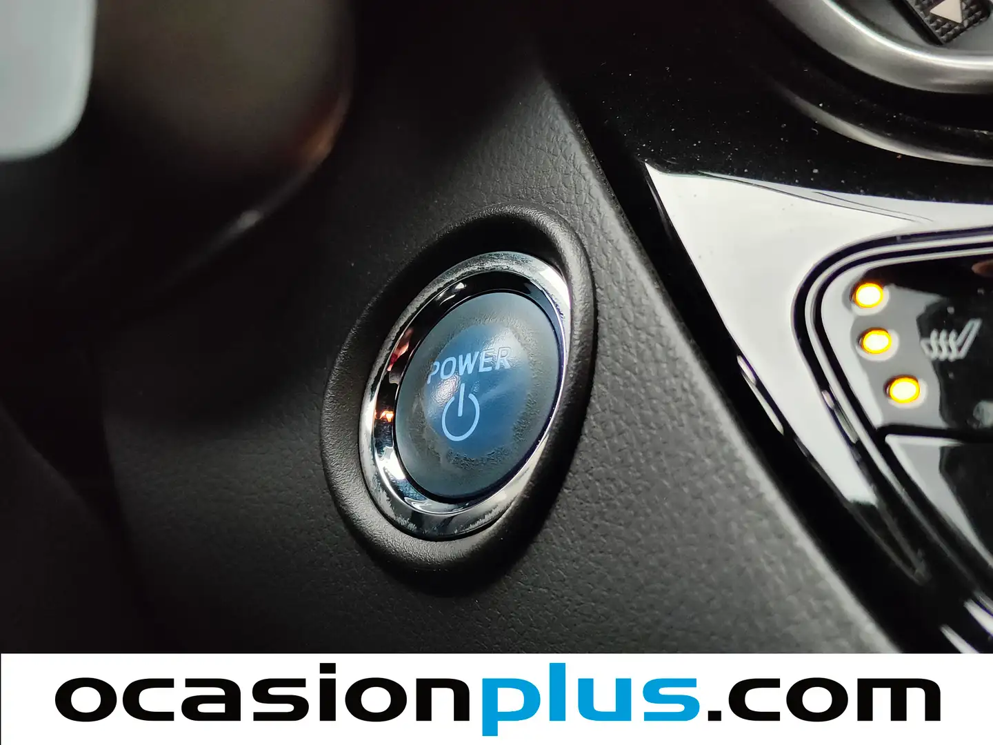 Foto Toyota C-HR Toyota C-HR 1.8 125H Active (122 CV)