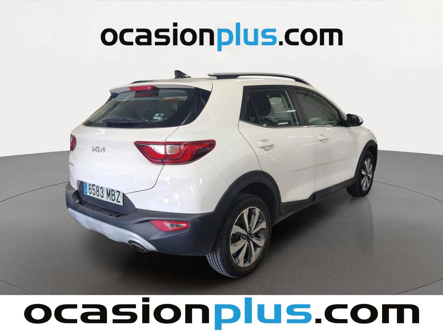 Foto trasera KIA Stonic KIA Stonic 1.2 DPi Drive (84 CV) derecha