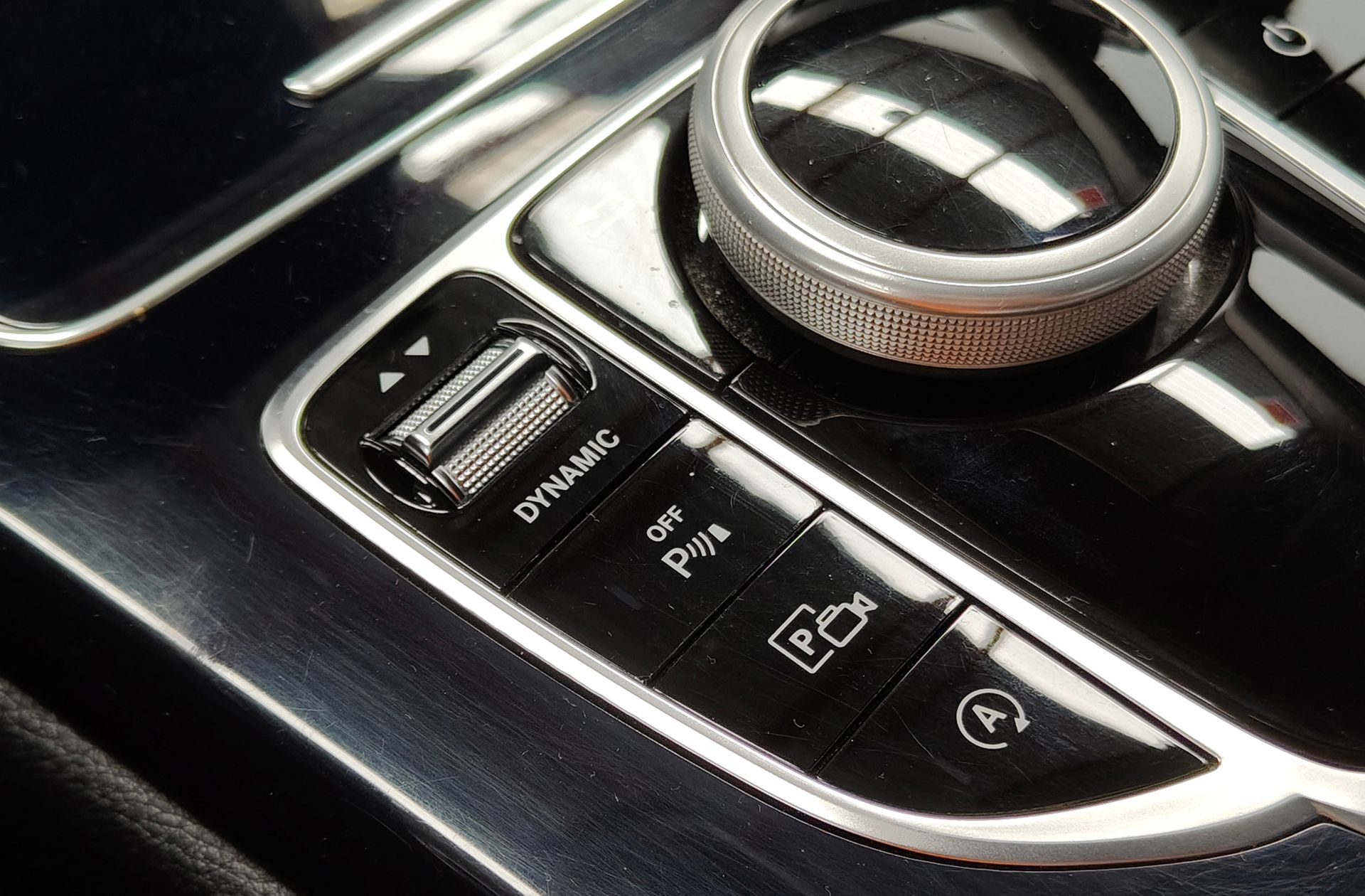Mercedes-Benz Clase C 220 d Pack AMG - foto 10