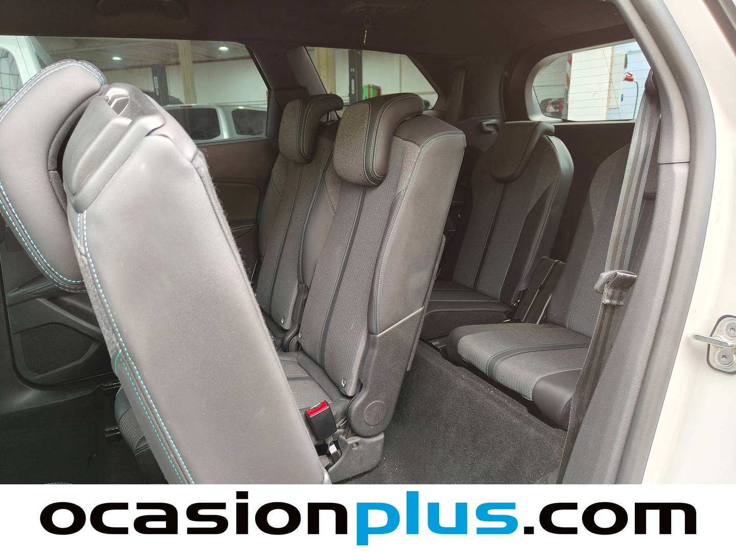 Extras y acabados del Peugeot 5008 Peugeot 5008 PureTech 130 S&S Allure Pack EAT8 (130 CV) 7 plazas