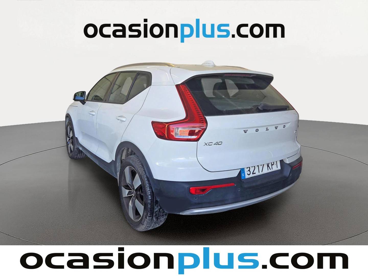 Foto trasera Volvo XC40 Volvo XC40 T3 Momentum (156 CV) izquierda