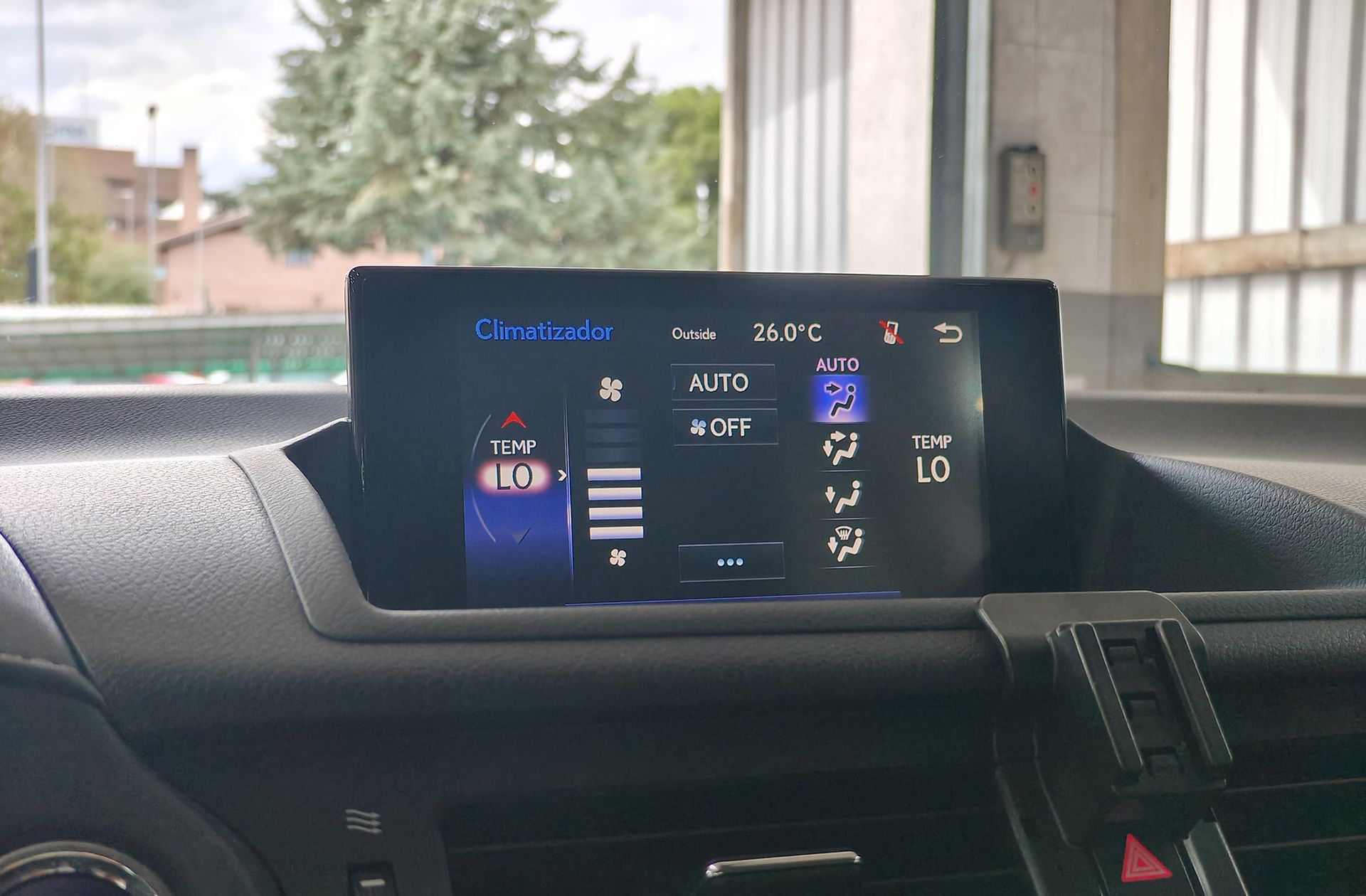 Lexus CT 200h Executive Navibox - foto 31