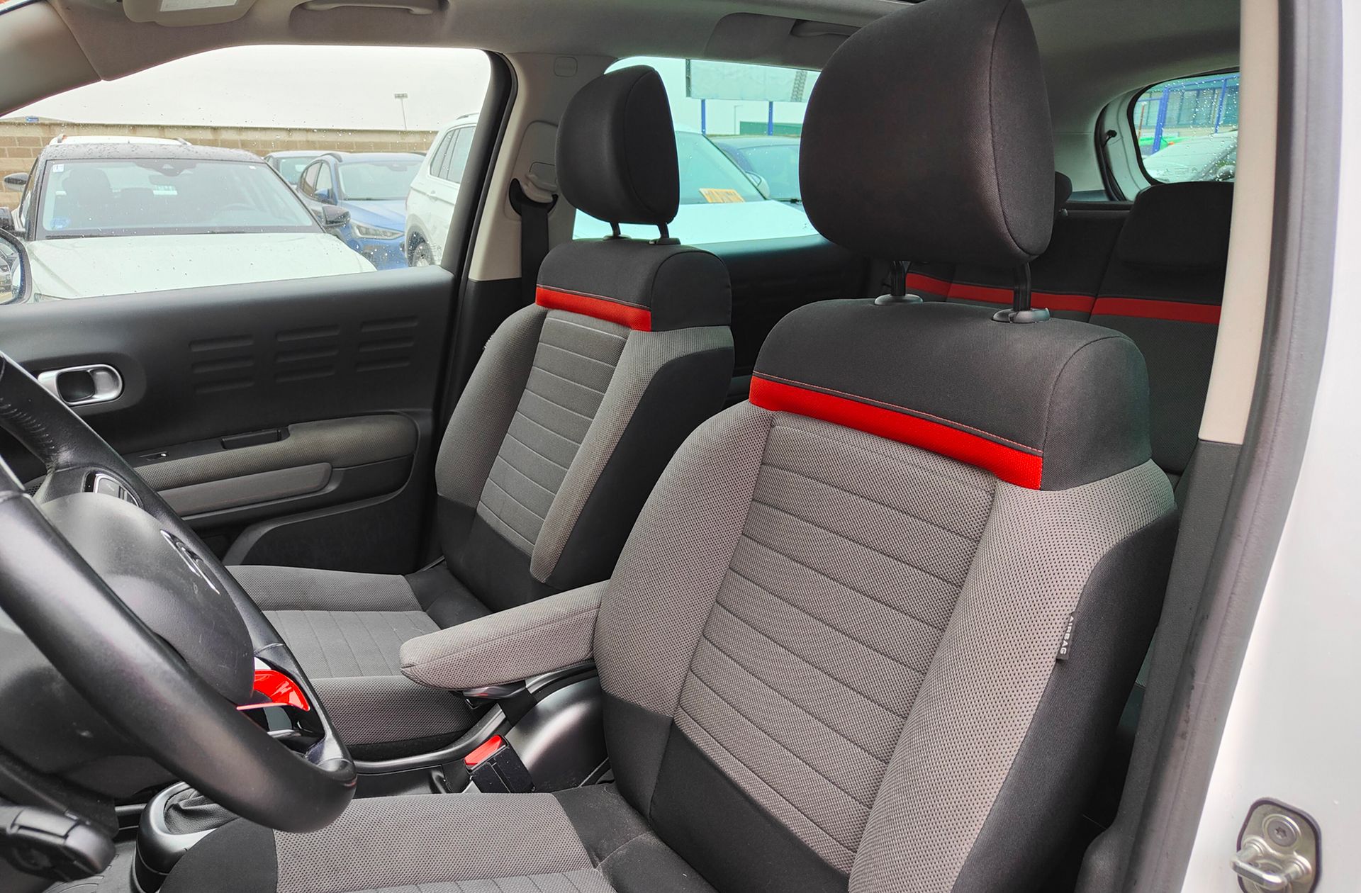 Citroën C3 Aircross PureTech 130 Shine - foto 12