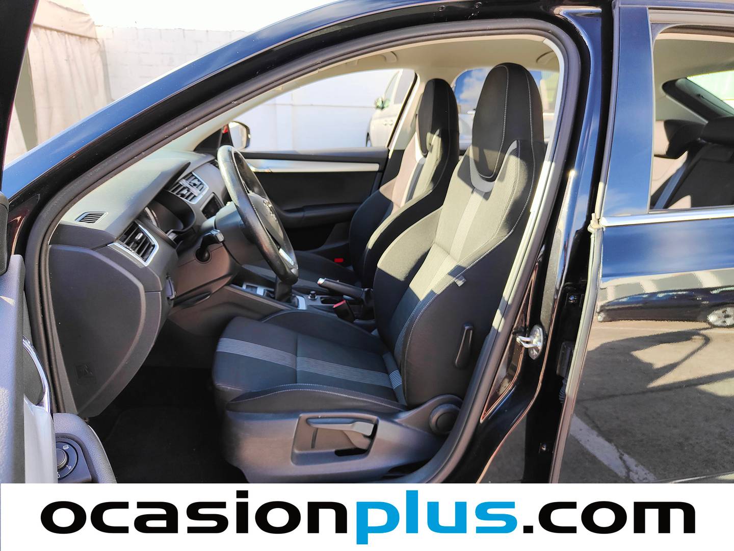 Foto asientos delanteros Skoda Octavia Skoda Octavia 1.4 TSI Ambition (150 CV)