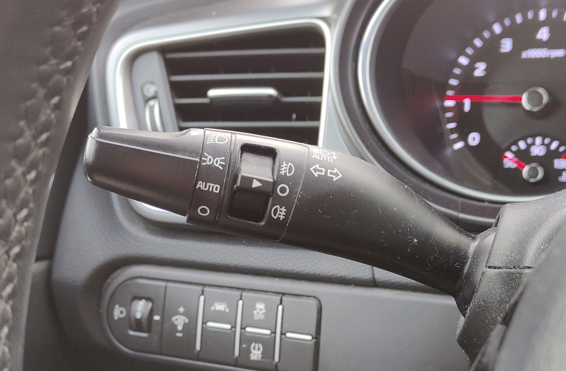 Kia Ceed 1.0 T-GDi Drive - foto 25