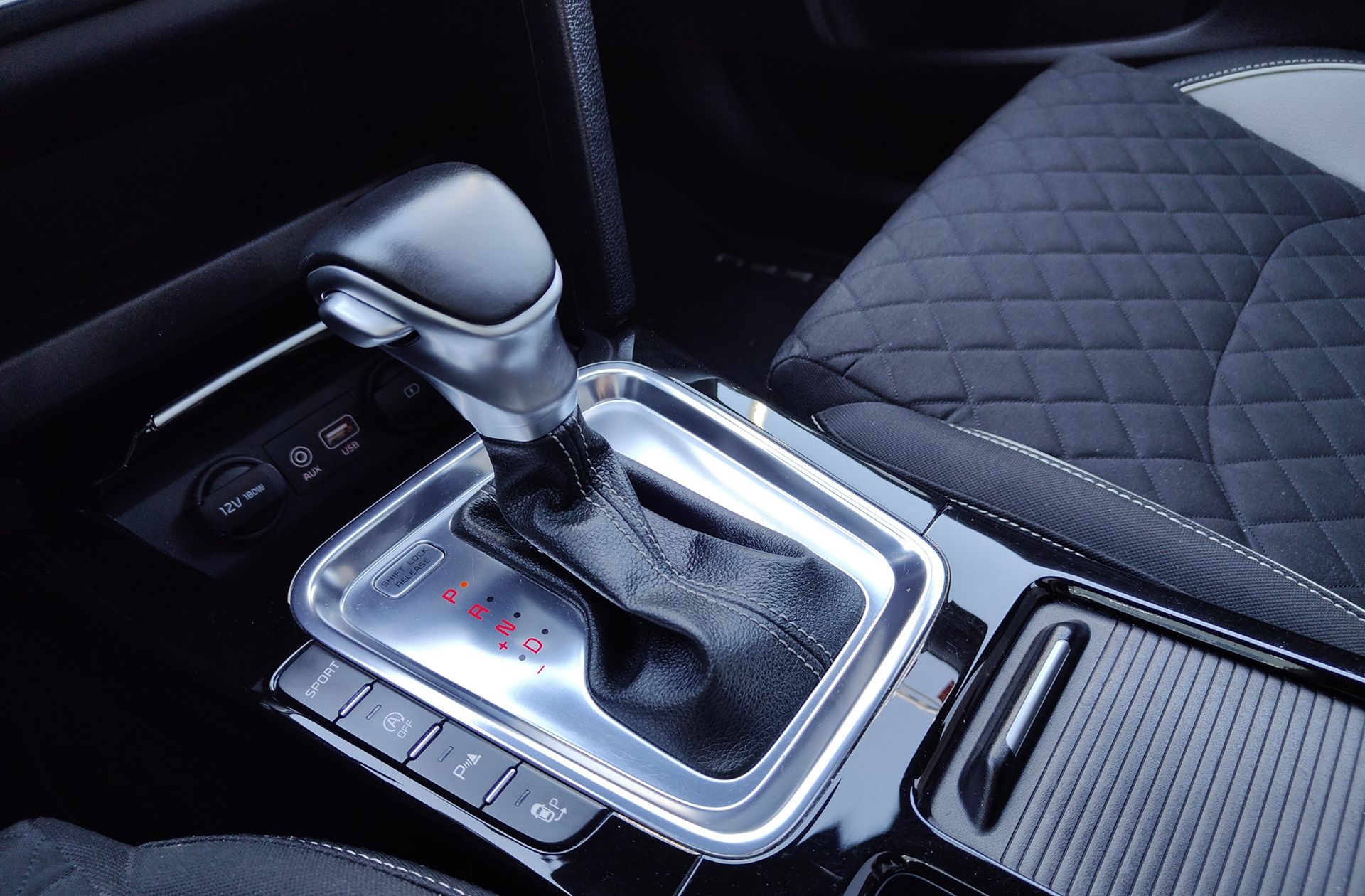Kia Ceed 1.4 T-GDi GT Line DCT - foto 5