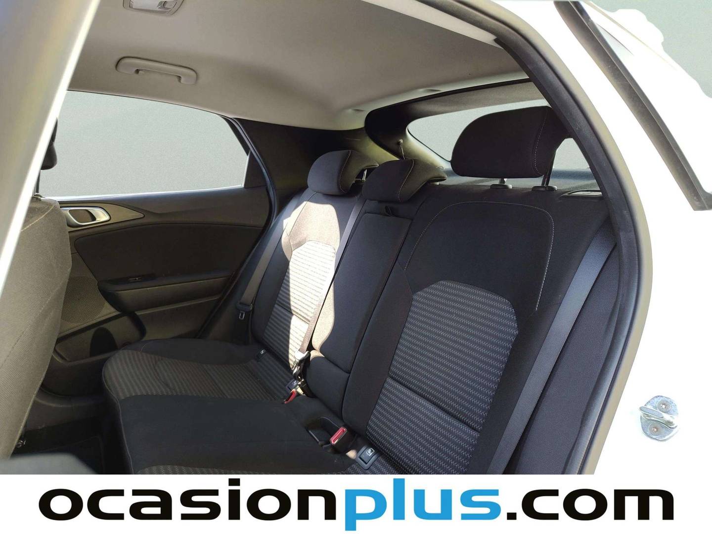 Foto asientos traseros KIA XCeed KIA XCeed 1.0 T-GDi Drive (120 CV)