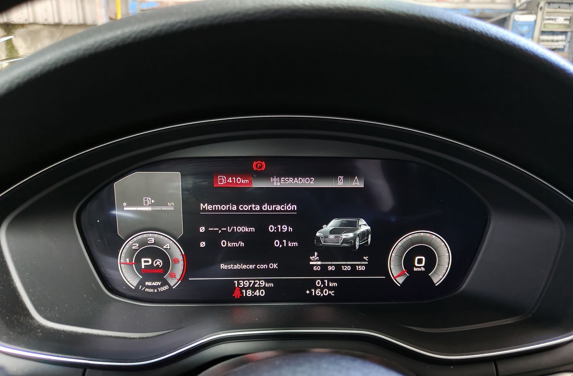Audi A4 S line 40 TDI quattro S tronic - foto 28