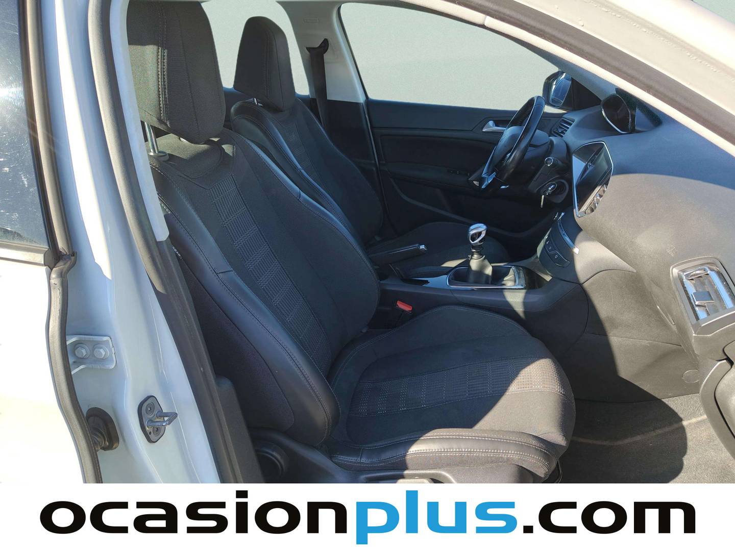 Foto Peugeot 308 Peugeot 308 1.6 BlueHDi Active (120 CV)