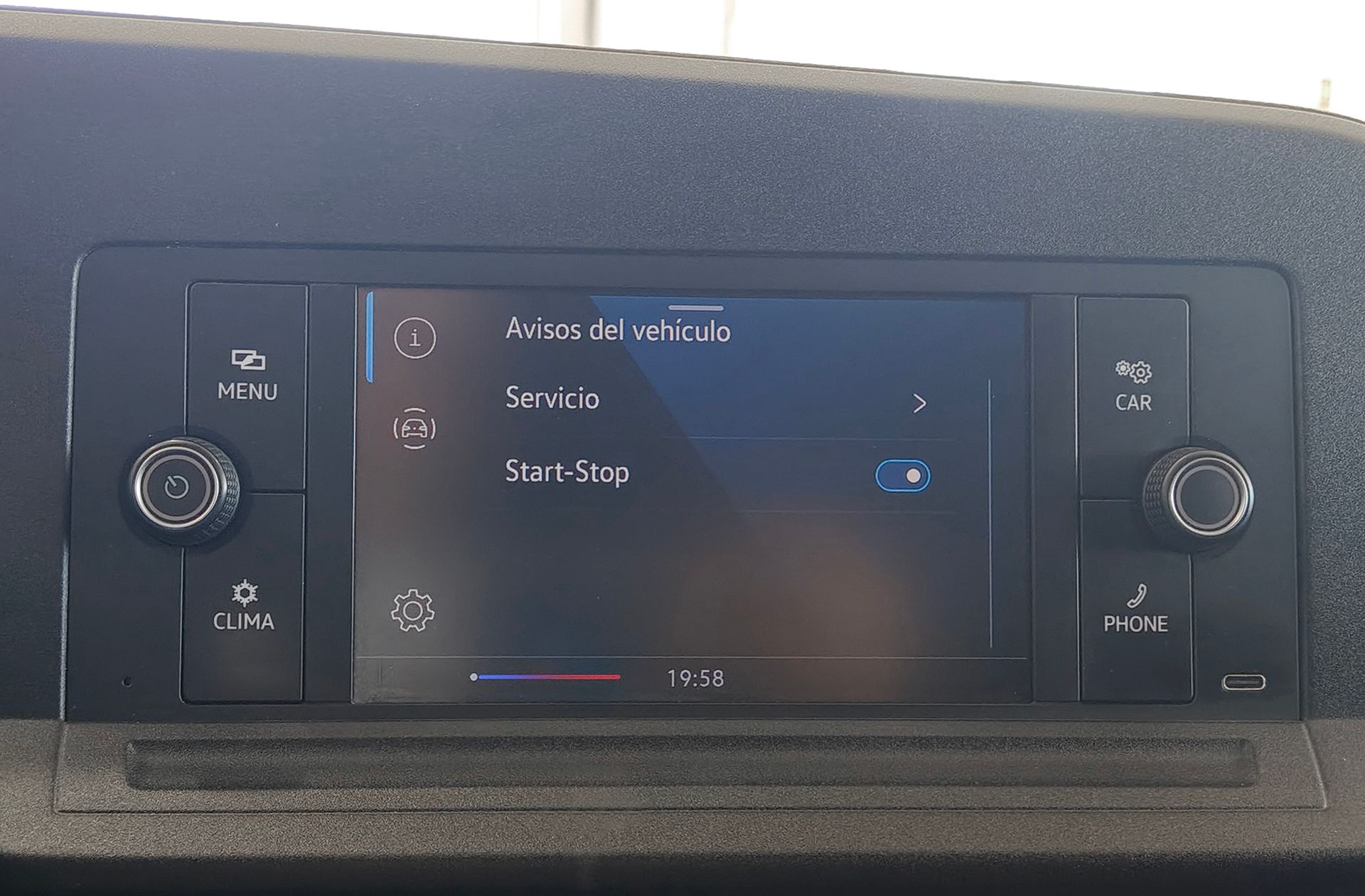 Volkswagen Caddy Cargo 2.0 TDI - foto 27
