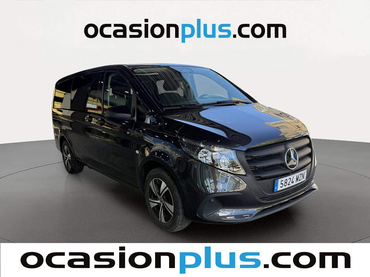 Foto delantera Mercedes Vito Mercedes Vito 114 CDI Tourer Pro Larga AT (136 CV) 9 Plazas derecha