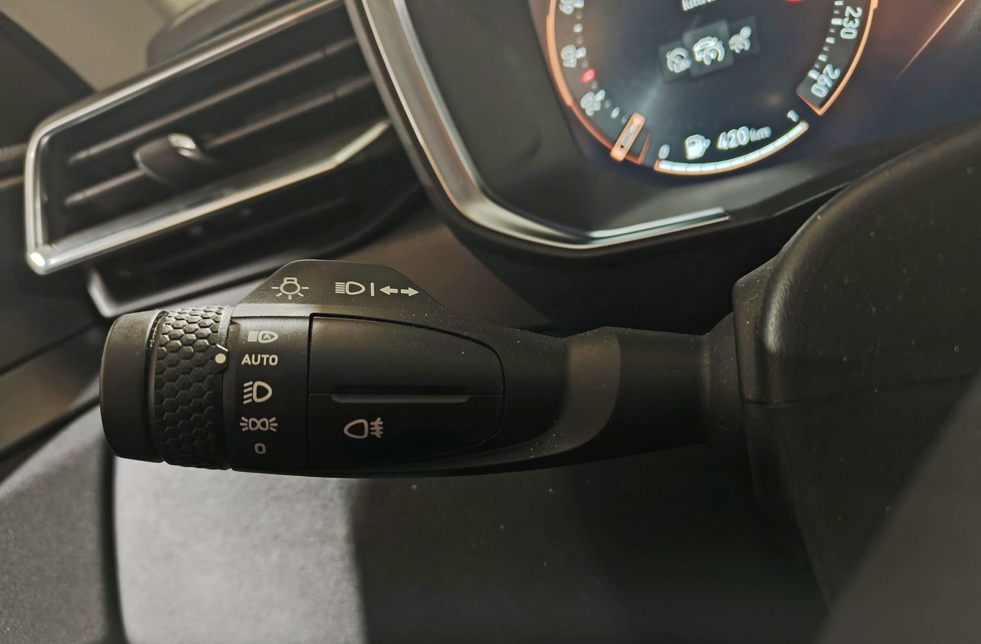Lynk & Co 01 1.5 PHEV - foto 25