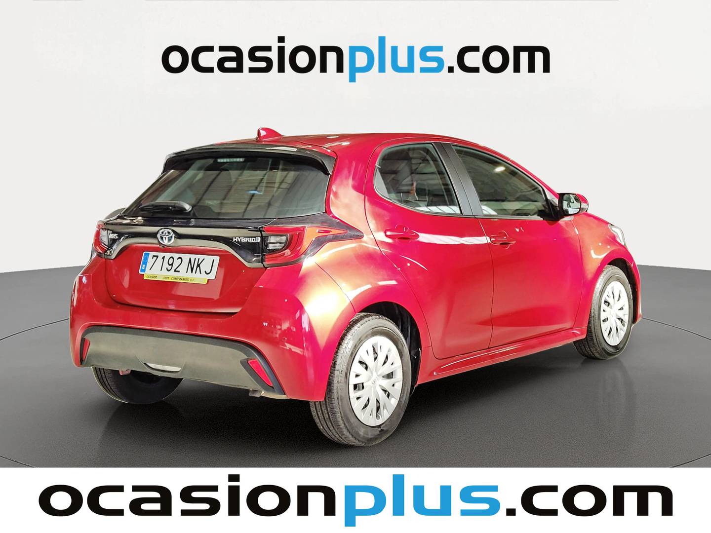 Foto trasera Toyota Yaris Toyota Yaris 120H Business Plus (116 CV) derecha