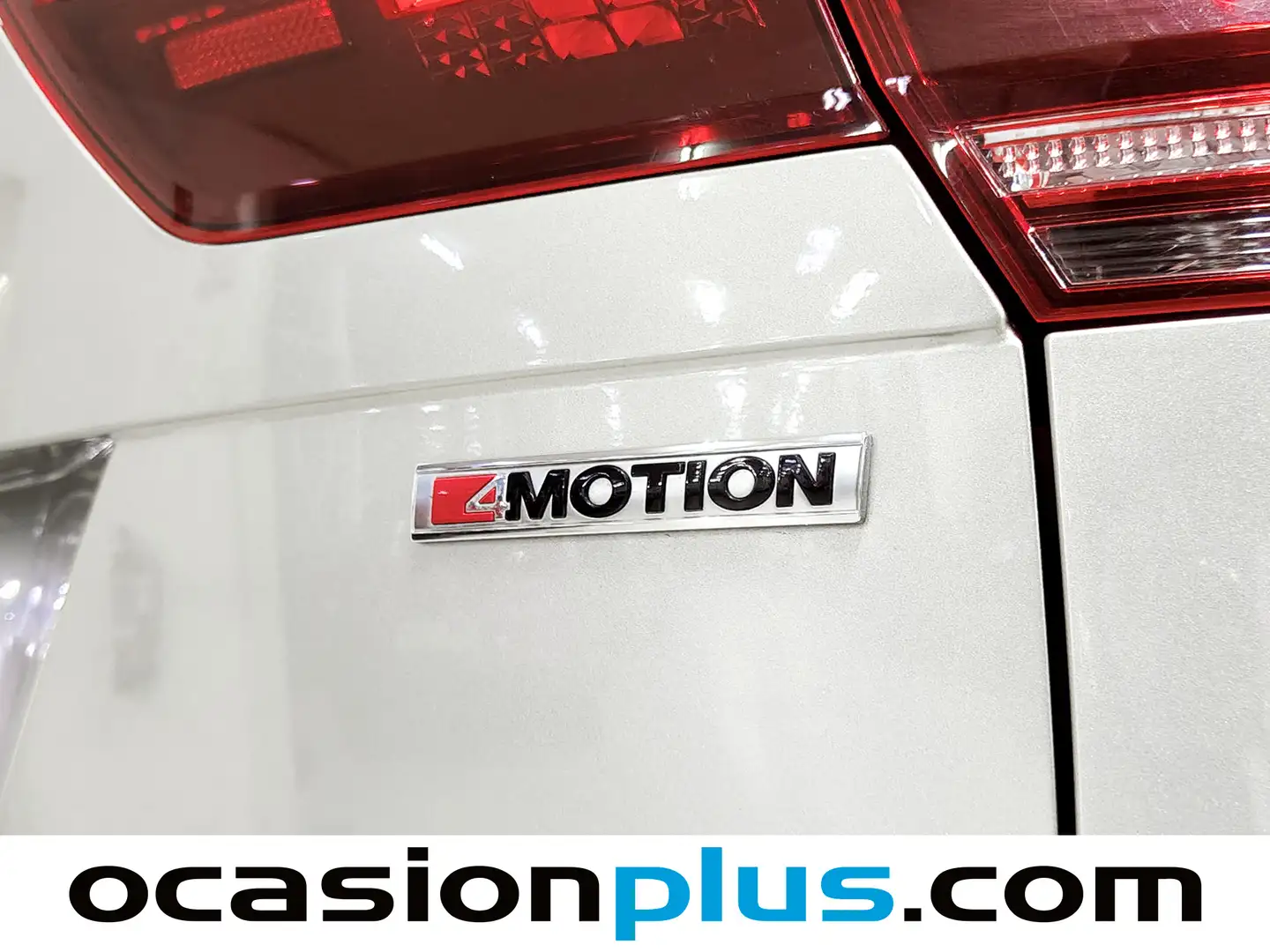 Foto Volkswagen Tiguan Volkswagen Tiguan Sport 1.4 TSI 4Motion R-LINE (150 CV) DSG