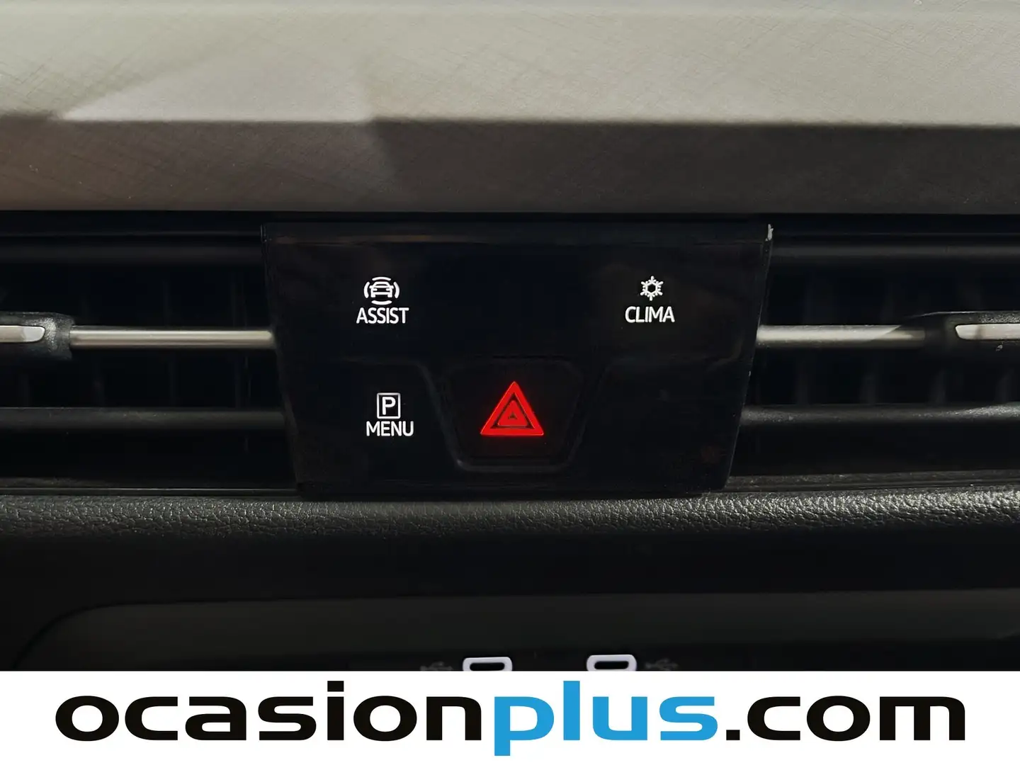 Foto Volkswagen Golf Volkswagen Golf Variant Life 1.0 eTSI (110 CV) DSG