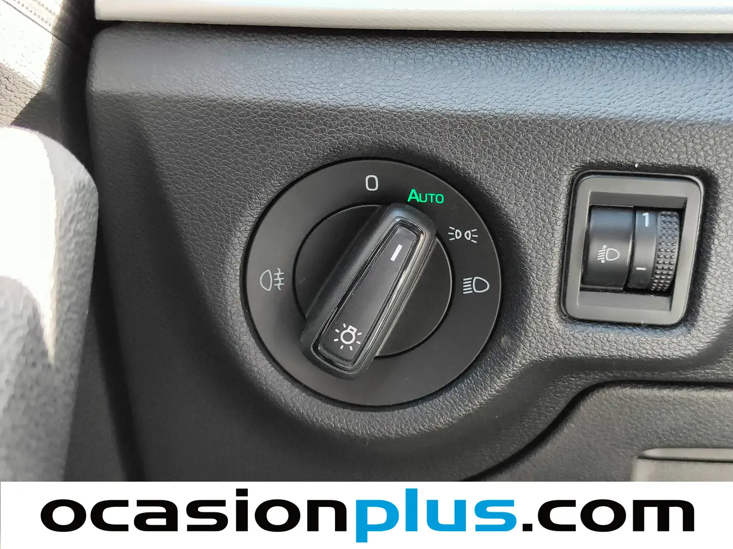 Foto Skoda Kamiq Skoda Kamiq 1.0 TSI Emotion (110 CV)