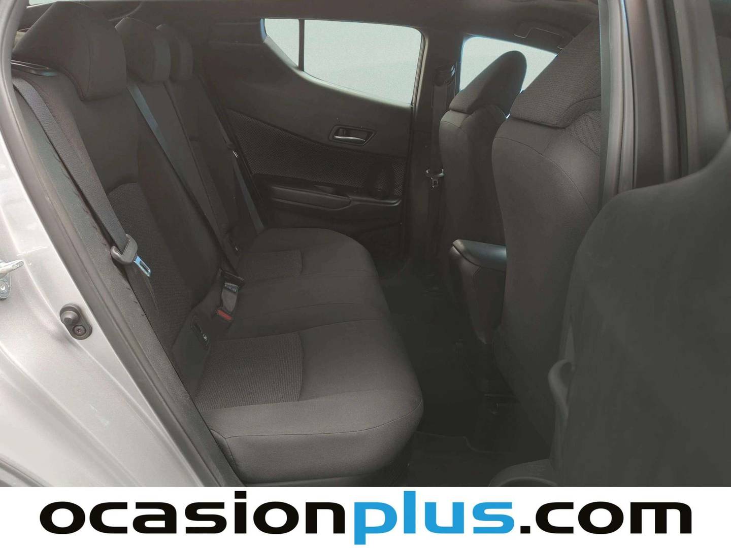 Foto asientos traseros Toyota C-HR Toyota C-HR 1.8 125H Advance (122 CV)