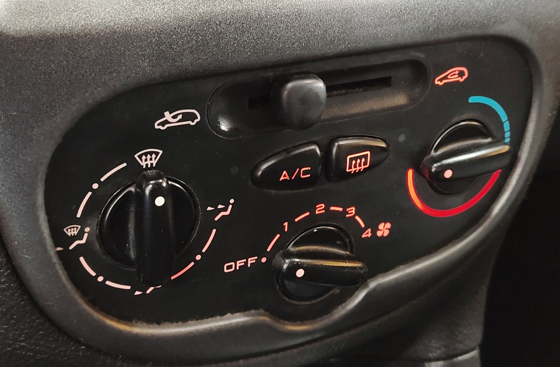 Peugeot 206 1.4 X-Line - foto 22