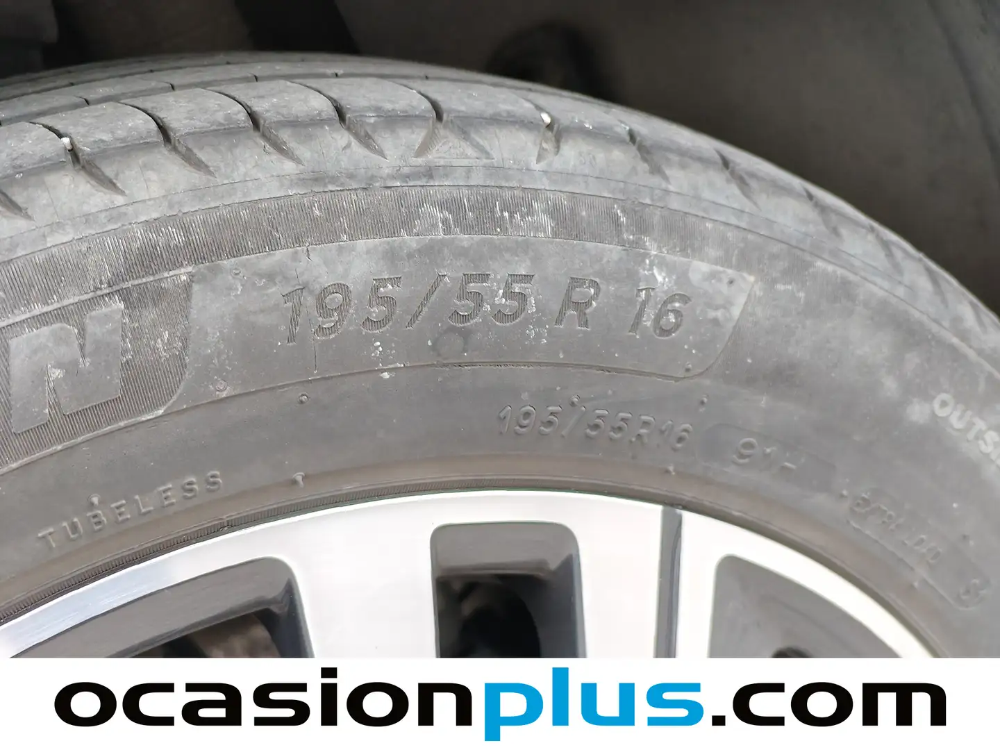 Foto Peugeot 208 Peugeot 208 PureTech 100 Allure (100 CV)