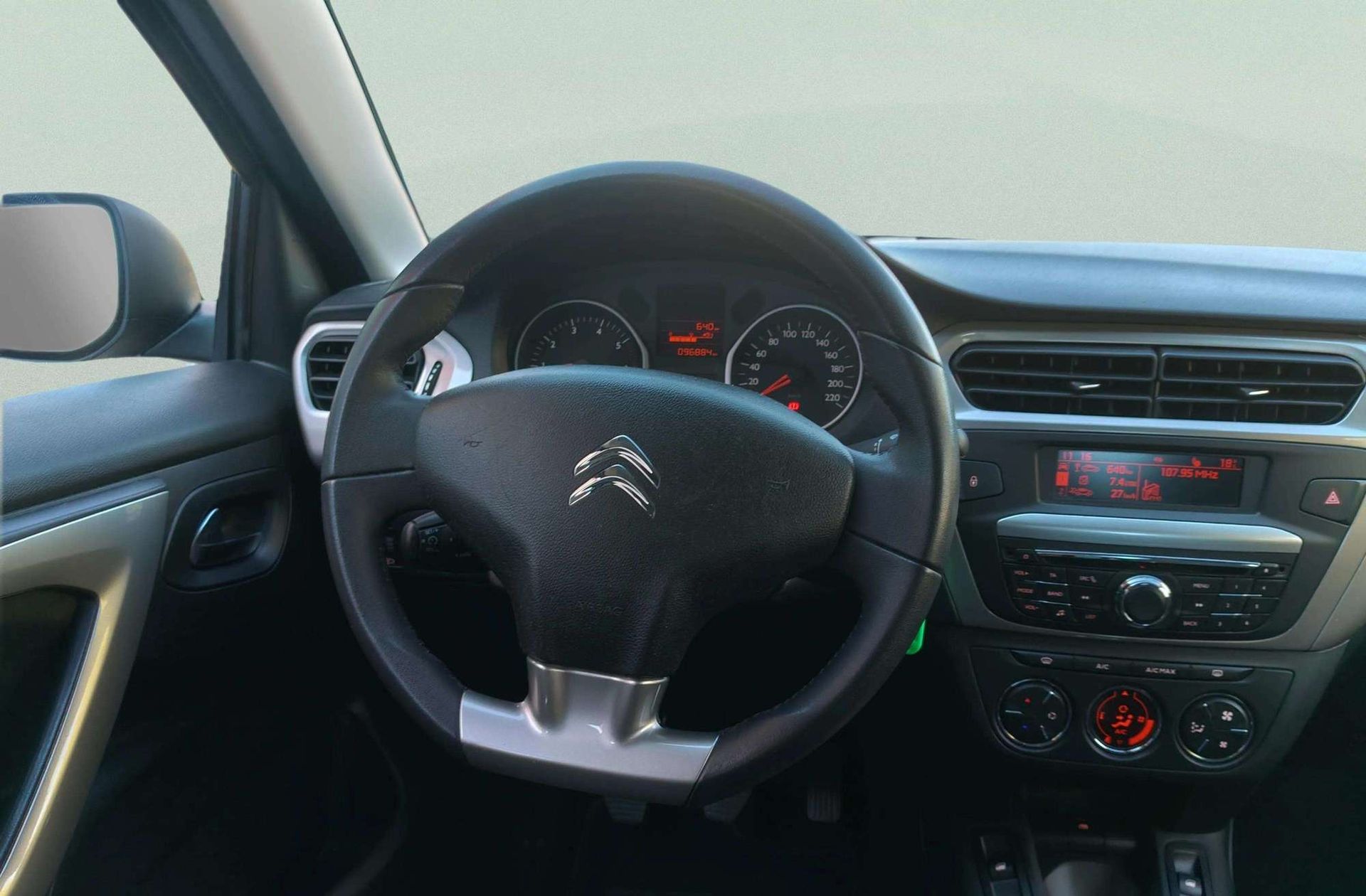 Citroën C-Elysée 1.2 VTi Exclusive - foto 21