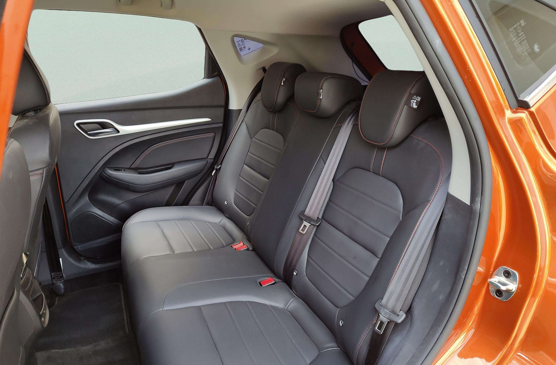 MG ZS 1.5 Luxury - foto 14