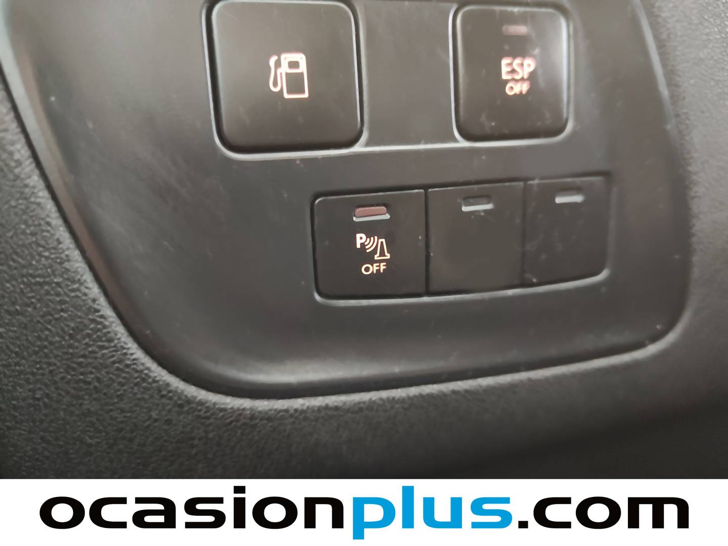 Extras y acabados del Citroën C4 Citroen C4 1.6 VTi Collection (120 CV)