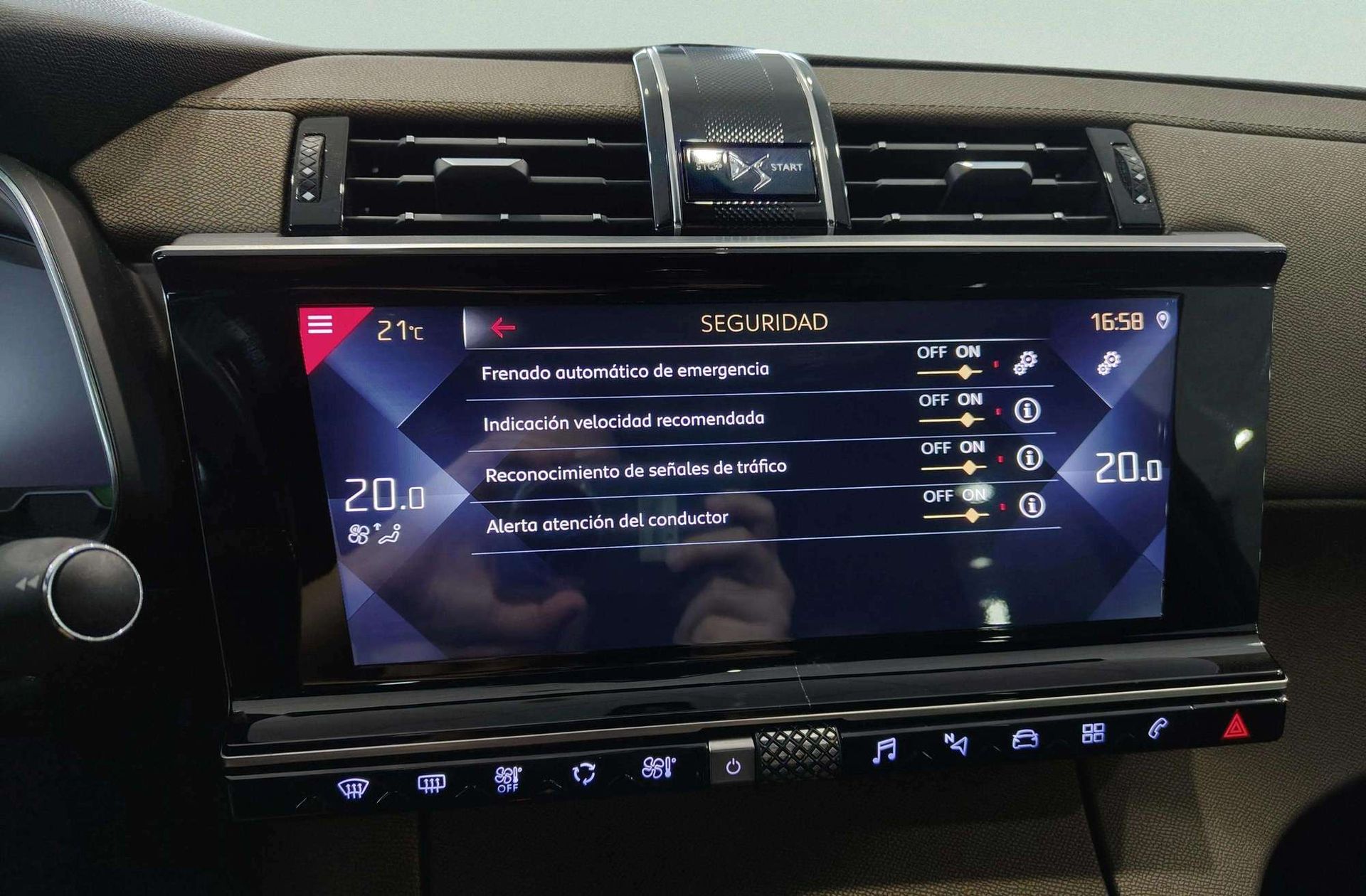 DS 7 Crossback PureTech 130 So Chic - foto 16