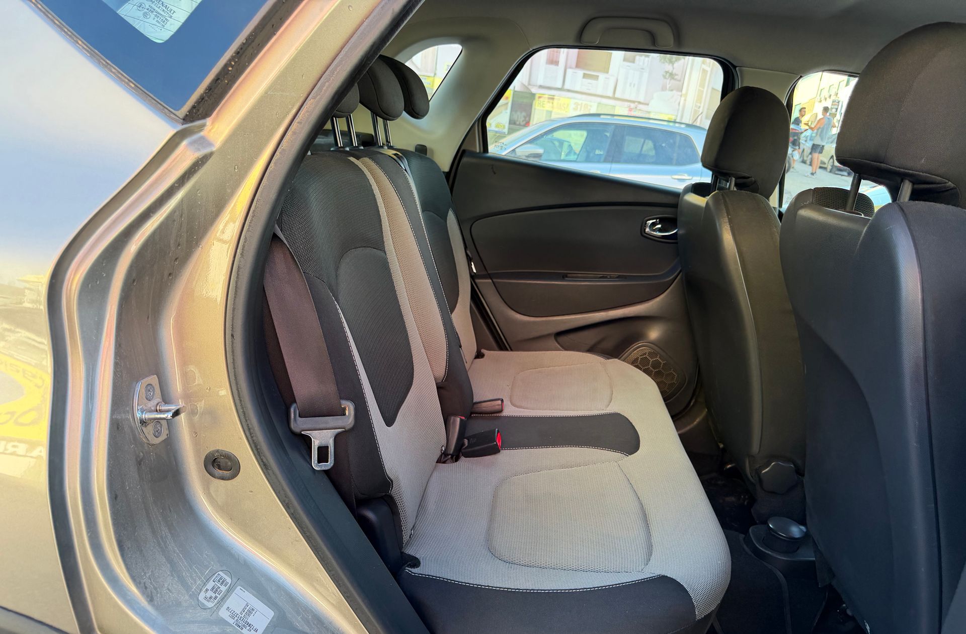Renault Captur Intens TCe EDC - foto 13