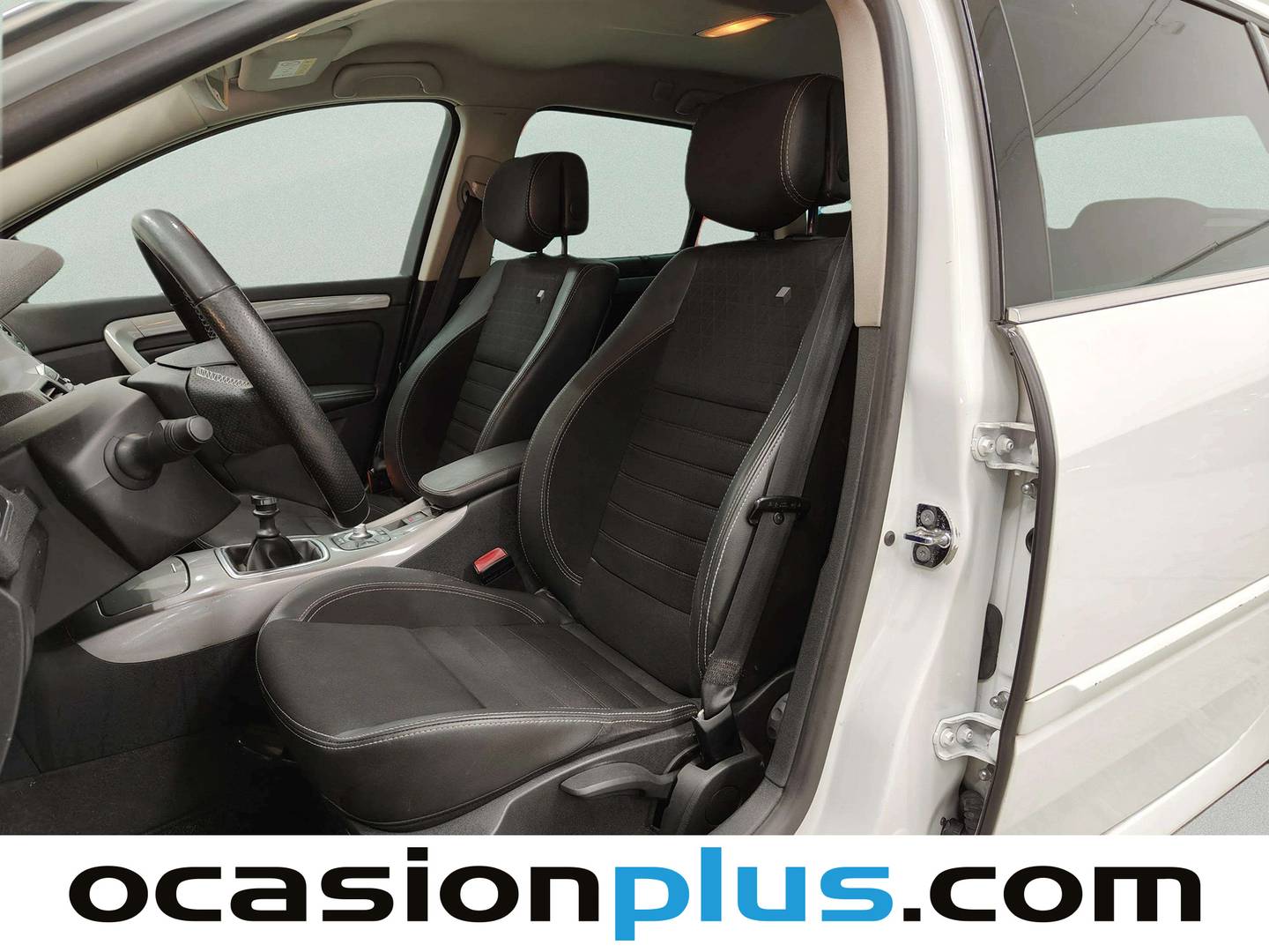 Foto asientos delanteros Renault Laguna Renault Laguna Grand Tour dCi 110 Limited eco2 (110 CV)