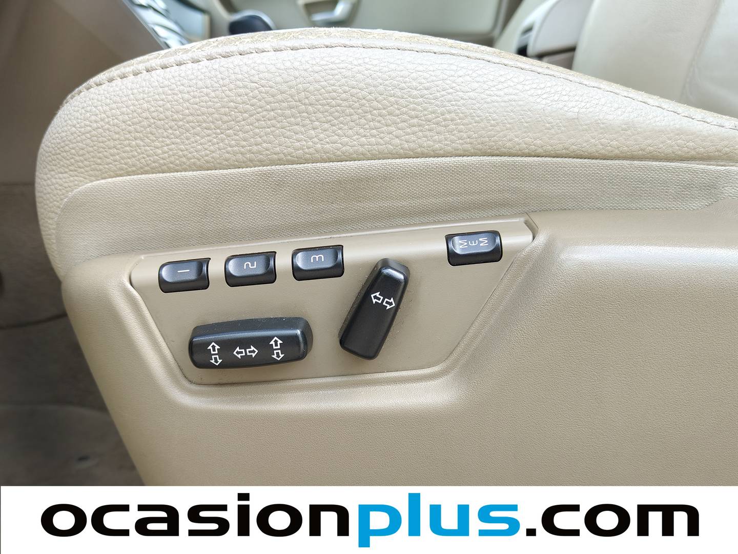 Extras del Volvo XC90 Volvo XC90 D5 Momentum AWD Auto (200 CV)