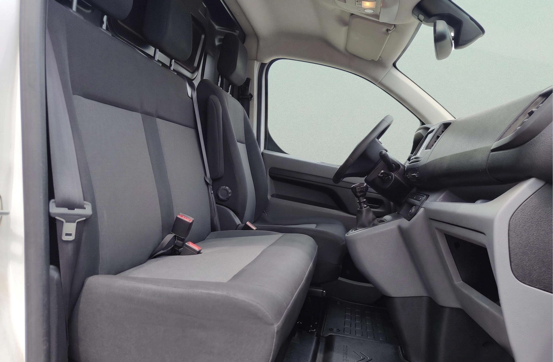 Citroën Jumpy Furgon BlueHDi 150 Talla M Club - foto 12