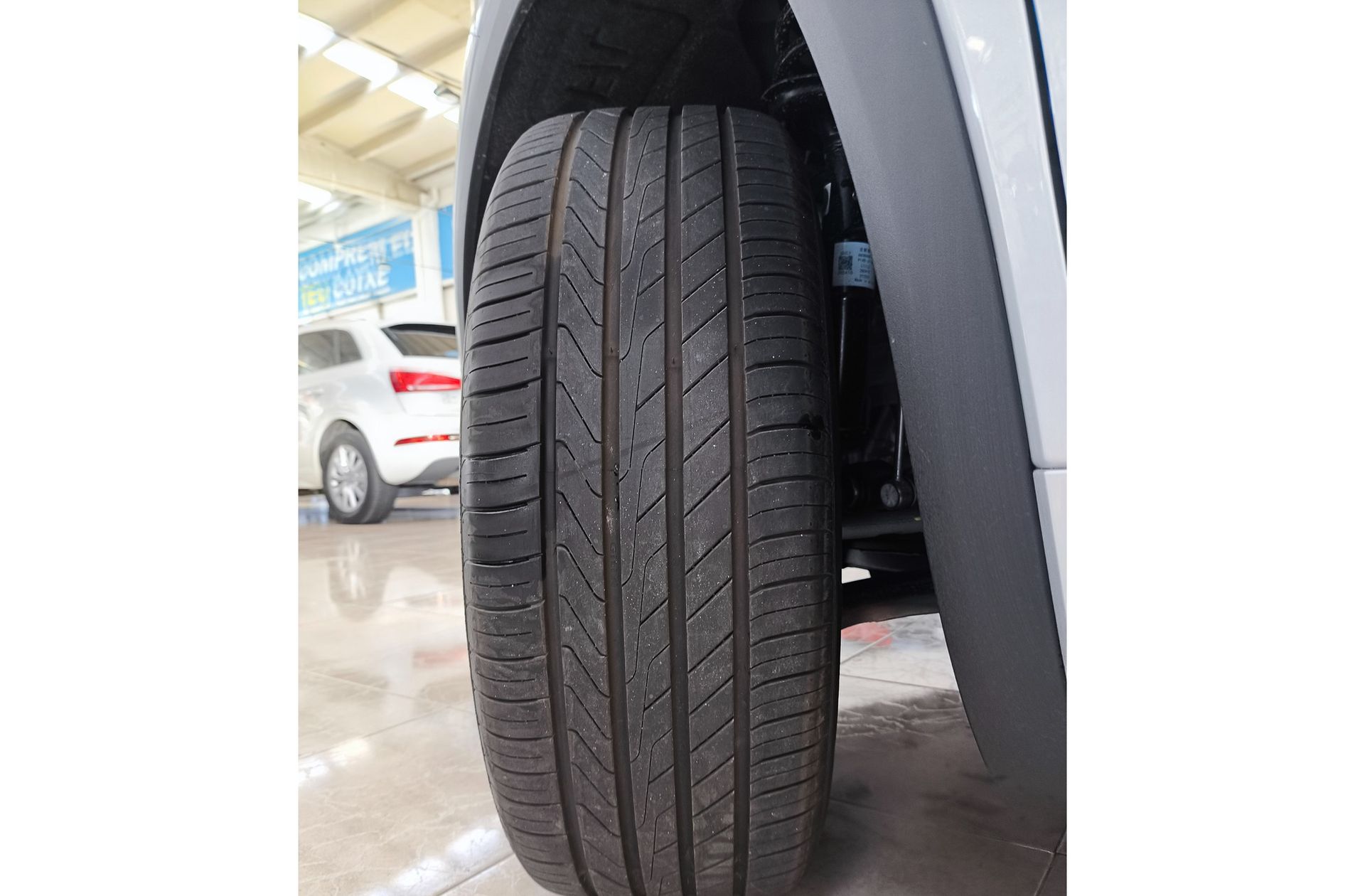 Geely Starray EM-i 1.5 PHEV Pro - foto 36