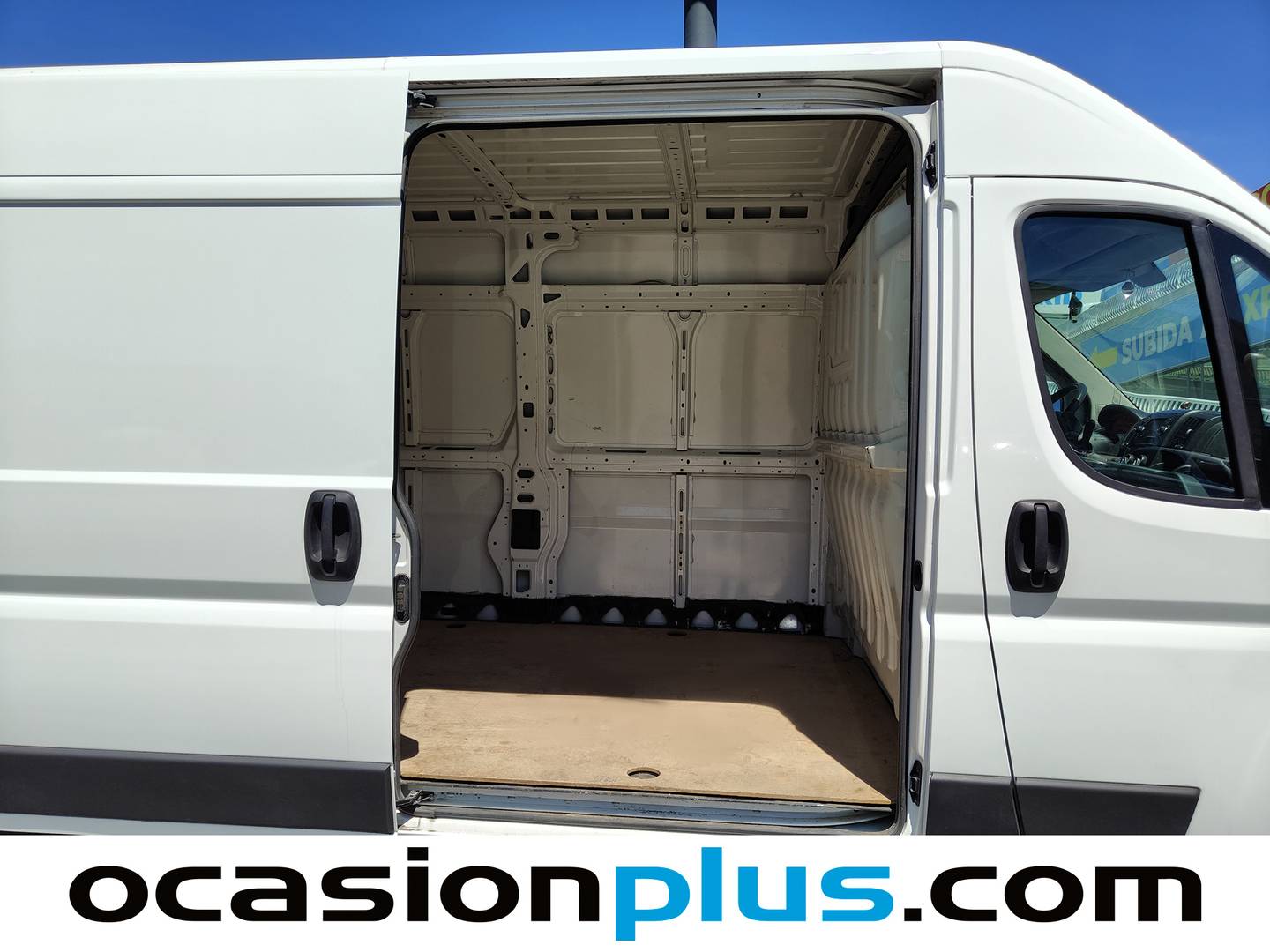 Fotos maletero Peugeot Boxer Peugeot Boxer Furgon BlueHDi 140 S&S 335 L3H2 (140 CV)