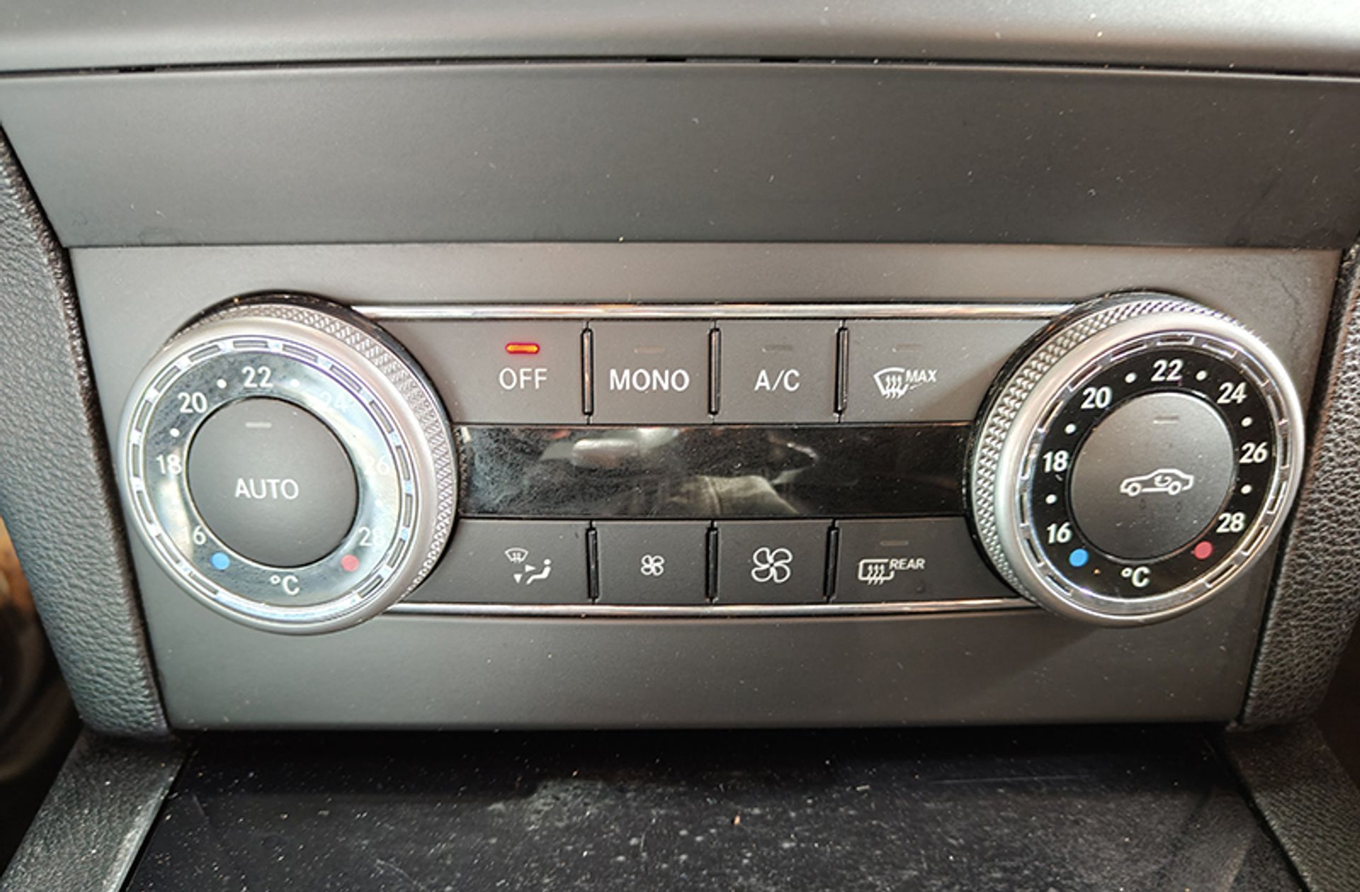 Mercedes-Benz GLK 250 CDI BE 4Matic - foto 21