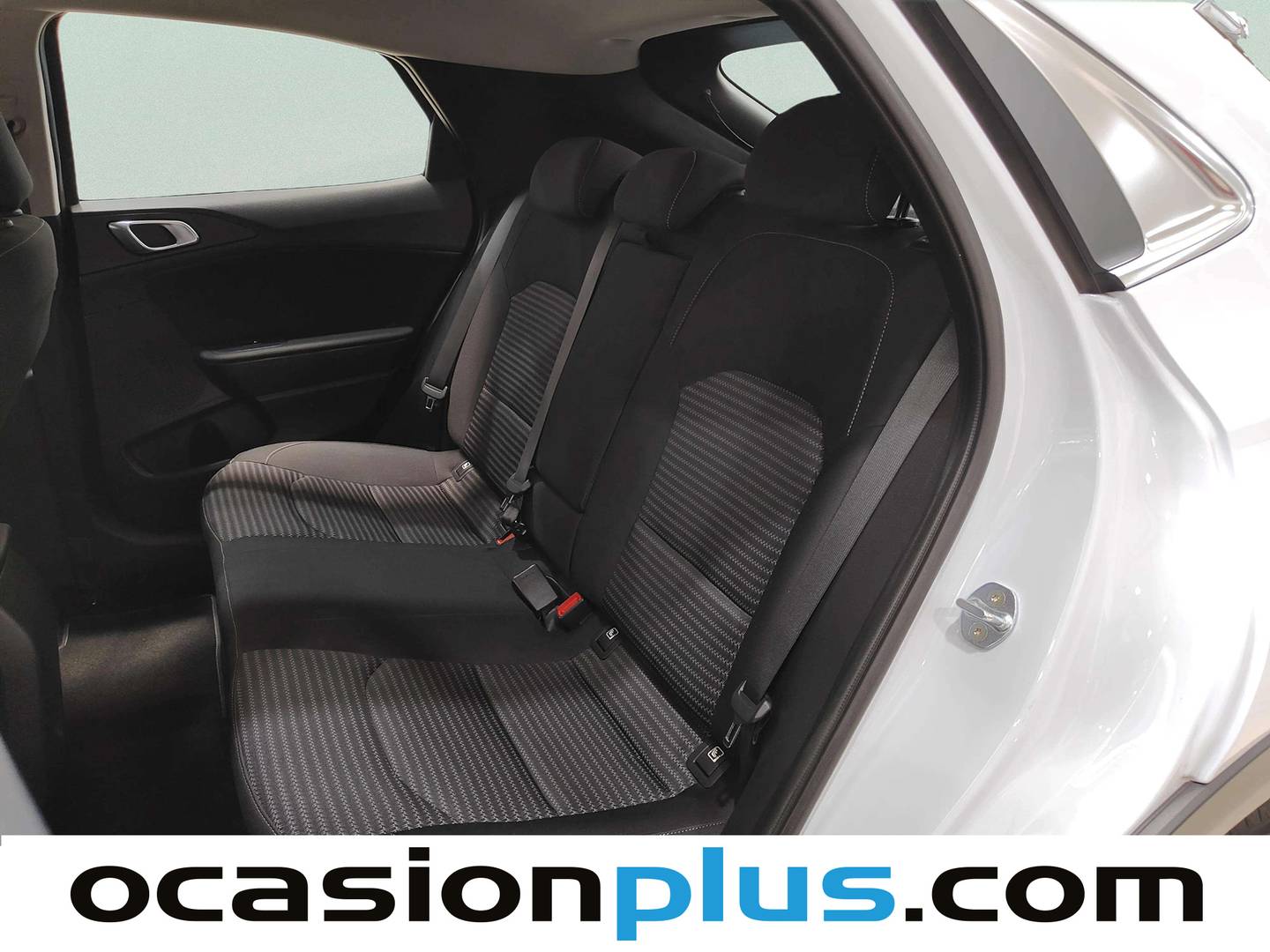 Foto asientos traseros KIA XCeed KIA XCeed 1.5 MHEV iMT Drive (160 CV)