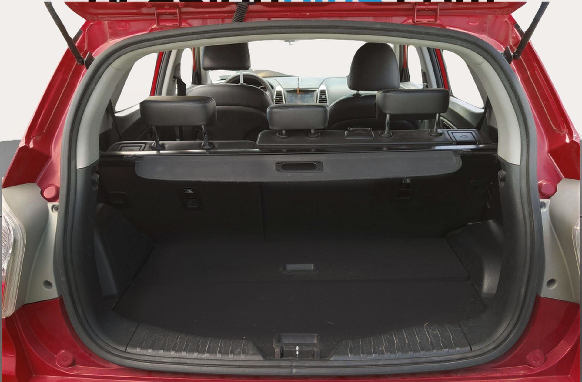 SsangYong Tivoli G16 1.6 Premium 4x2 - foto 12