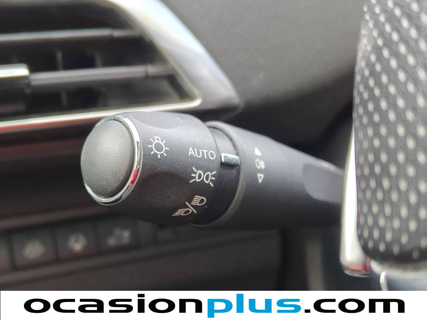 Foto Peugeot 3008 Peugeot 3008 PureTech 130 S&S GT EAT8  (130 CV)