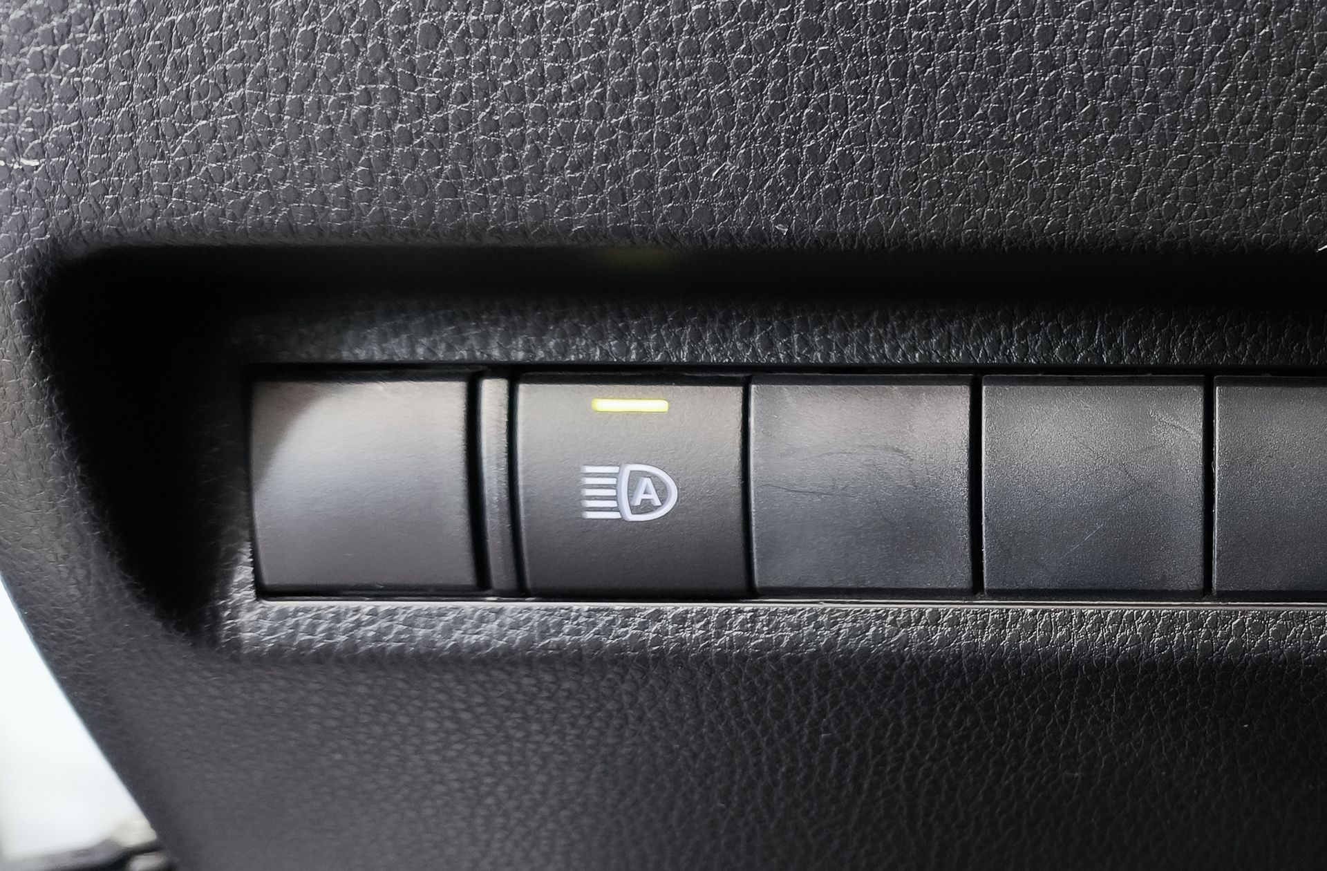 Toyota RAV4 2.5l Hybrid Feel! 4WD - foto 27