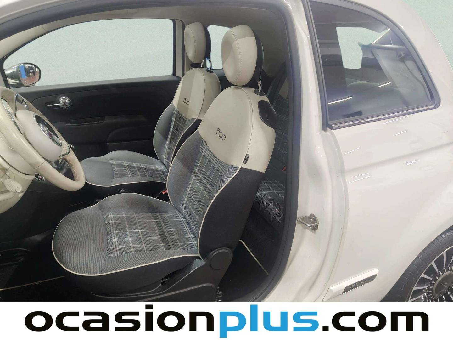 Foto asientos delanteros Fiat 500 Fiat 500 1.2 8v Lounge (69 CV)