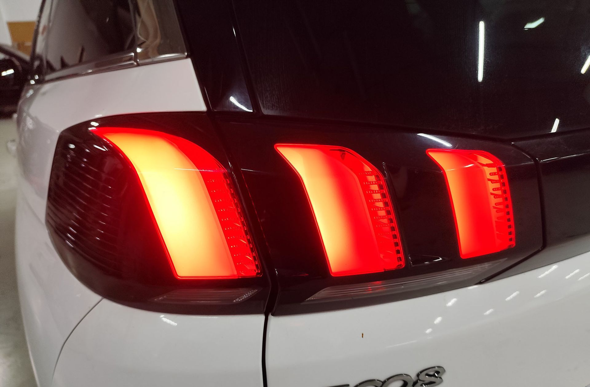Peugeot 5008 BlueHDi 180 GT-Line EAT8 7 plazas - foto 18