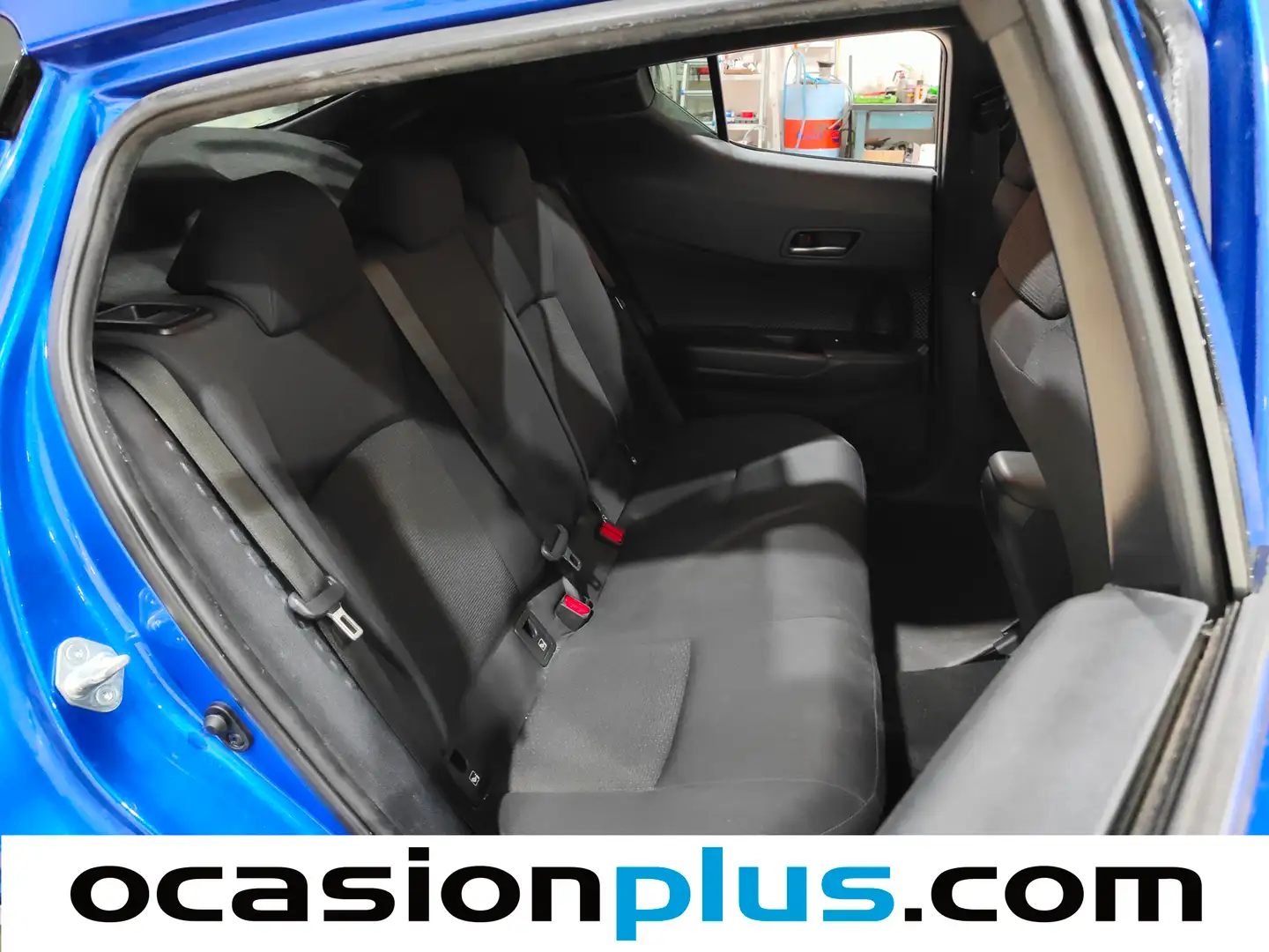 Foto Toyota C-HR Toyota C-HR 1.8 125H Advance (122 CV)