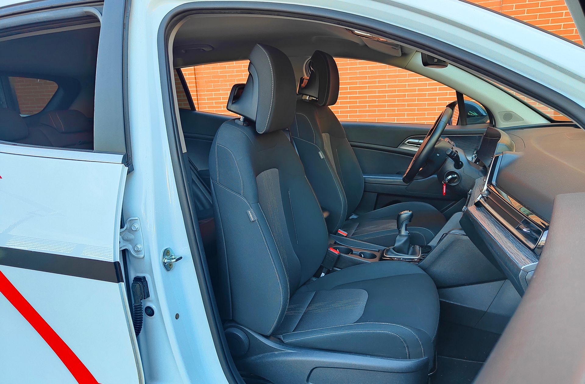 Kia Sportage 1.6 T-GDi MHEV Drive 4x2 - foto 20