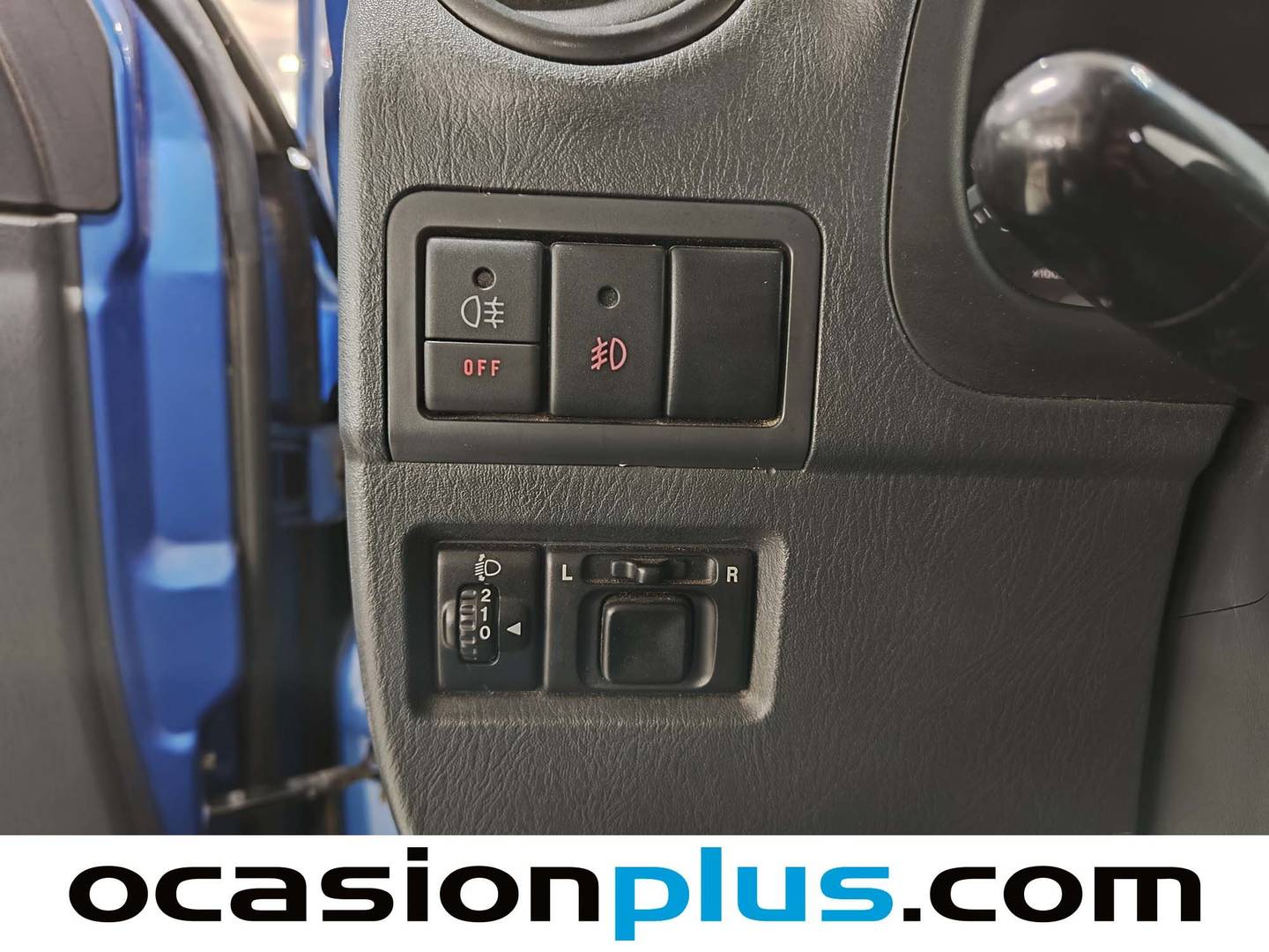 Foto Suzuki Jimny Suzuki Jimny 1.3 16v JLX Techo Metálico (82 CV)